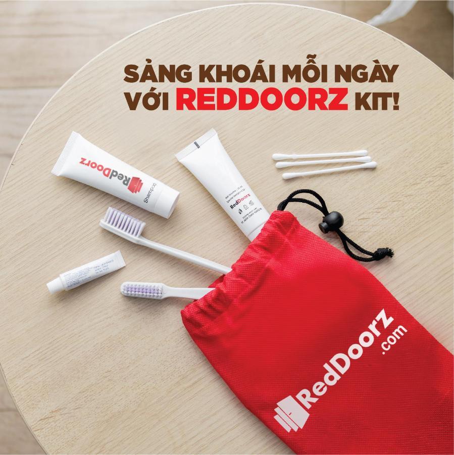 Reddoorz Nam Bac Hotel Phan Dang Luu Phu Nhuan Хошимин Экстерьер фото